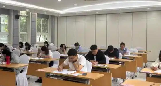 玉溪审计师考试一般延期多久-(玉溪审计师考试延期多久)